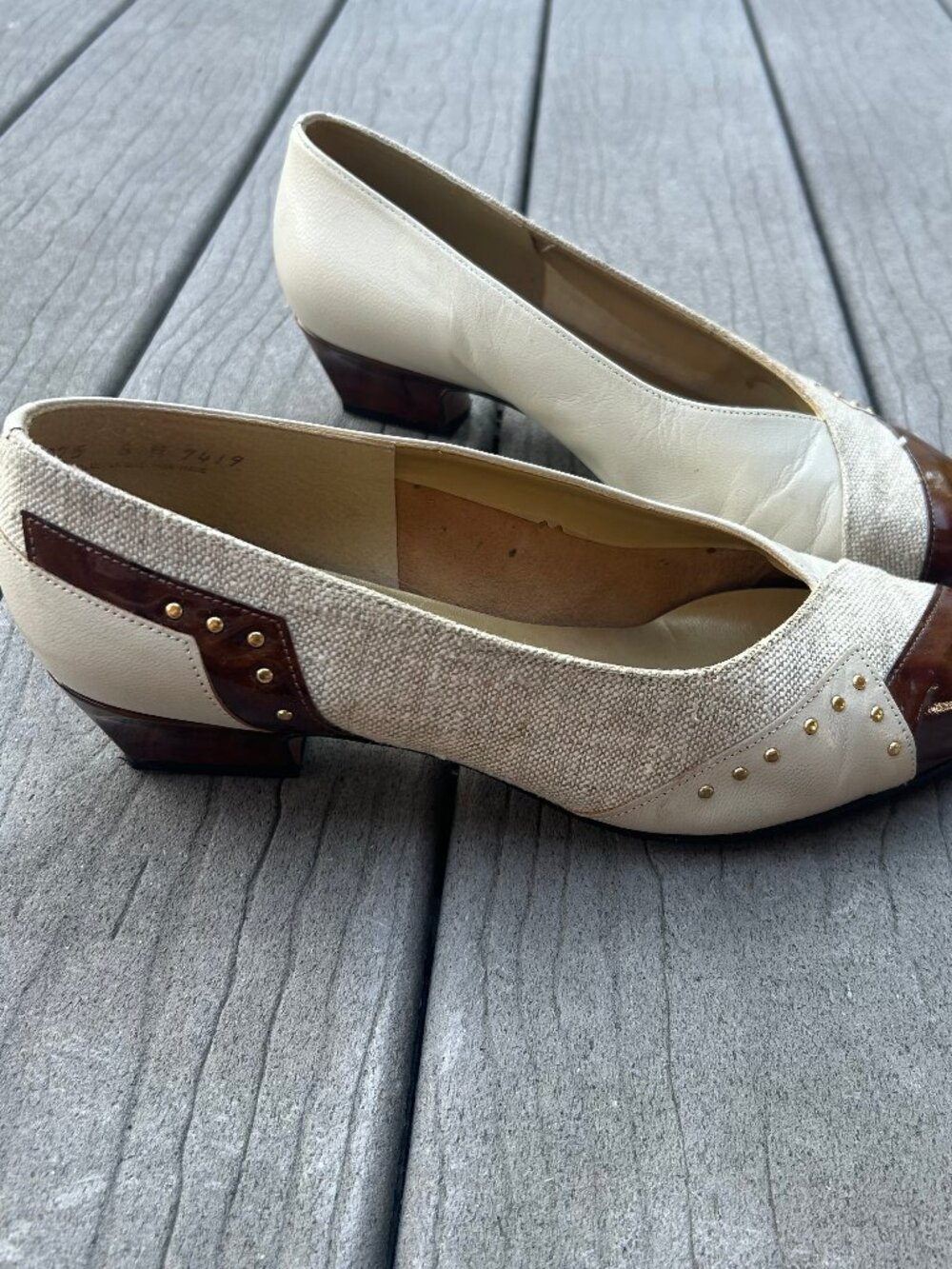 California Magdesian low heel pump. .